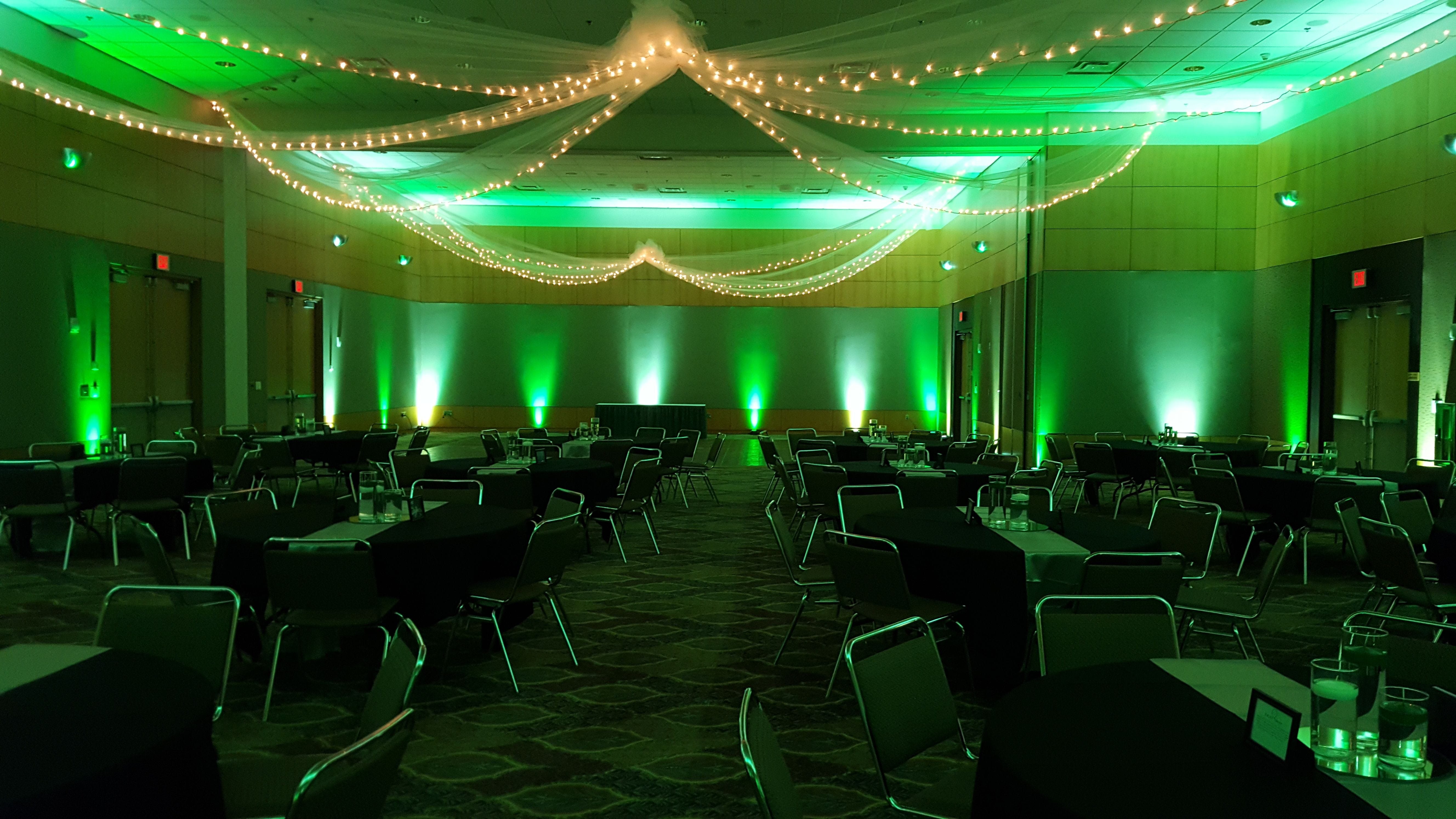 DECC, Horizon Room.
Two tone green up lighting.